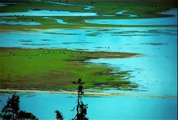 云南傳媒公司：香格里拉10個必去旅游景點(diǎn)，個個風(fēng)景迷人！你都去過了嗎？