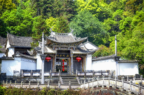 到云南旅游你知道有哪些美食值得我們嘗試嗎？
